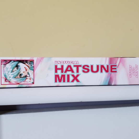Unofficial Hatsune Mix Manga - Picture 3 of 6